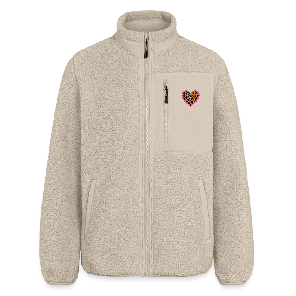 Unisex Sherpa Jacke „Leopard Heart“ – Unisex, Relaxed Fit, 100% recyceltes Polyester - Beige