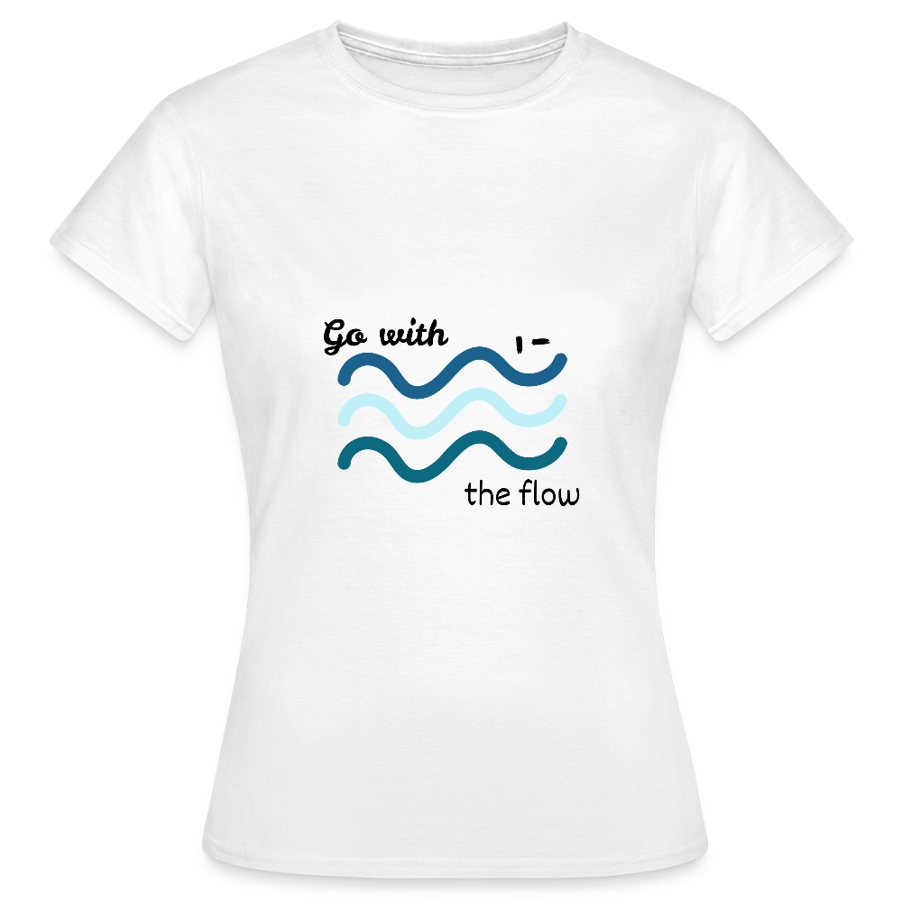 Go With the Flow T-Shirt – Minimalistisches Wellen Design | Achtsamkeits & Lifestyle Shirt in Blau-Tönen - Weiß