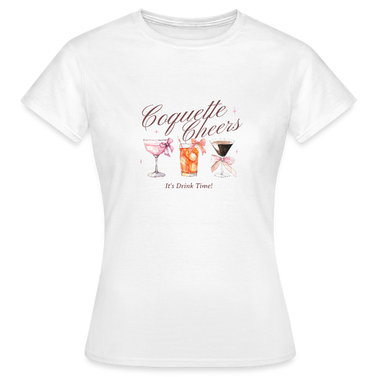 Coquette Cheers T-Shirt – It’s Drink Time Shirt | Feminines Cocktail Party Design mit Schleifen - Weiß