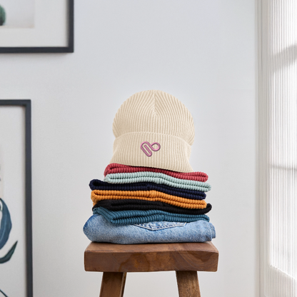 Herzfarben Mütze – Cremefarbene Mütze aus 95 % Bio-Baumwolle & 5 % Elasthan - Weißgrau