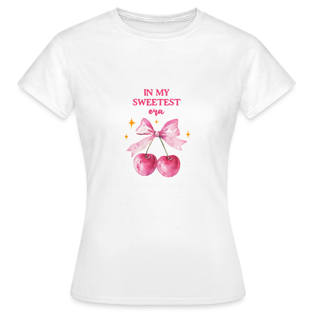In My Sweetest Era T-Shirt – Coquette Cherry Shirt mit Schleife | Cute Aesthetic Tee - Weiß
