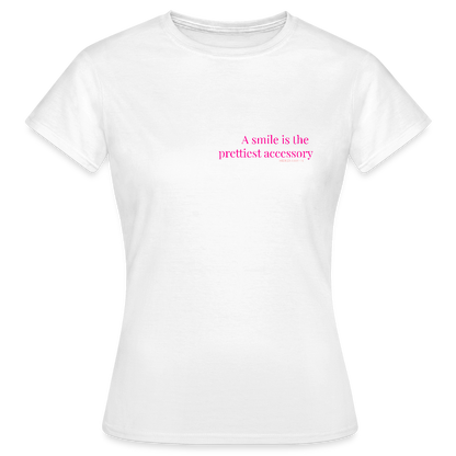 T-Shirt „A smile is the prettiest accessory“ | 100% Baumwolle | Statement Shirt - Weiß